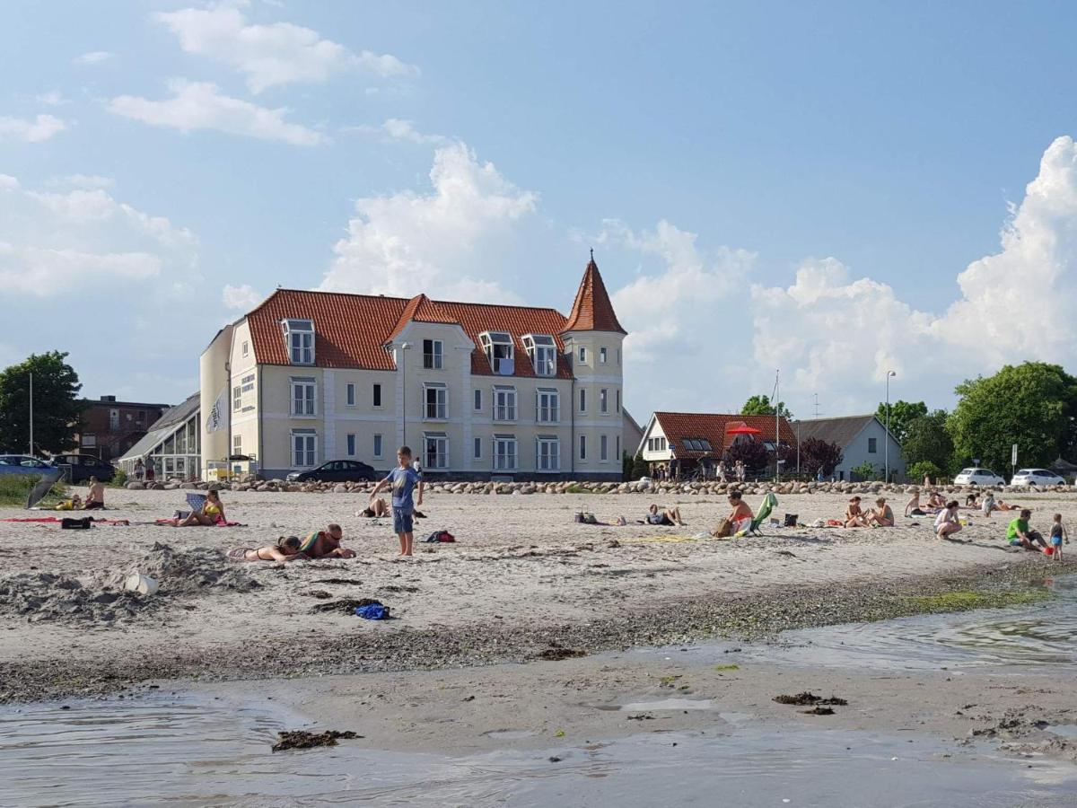 6 Person Holiday Home On A Holiday Park In Hejls Экстерьер фото