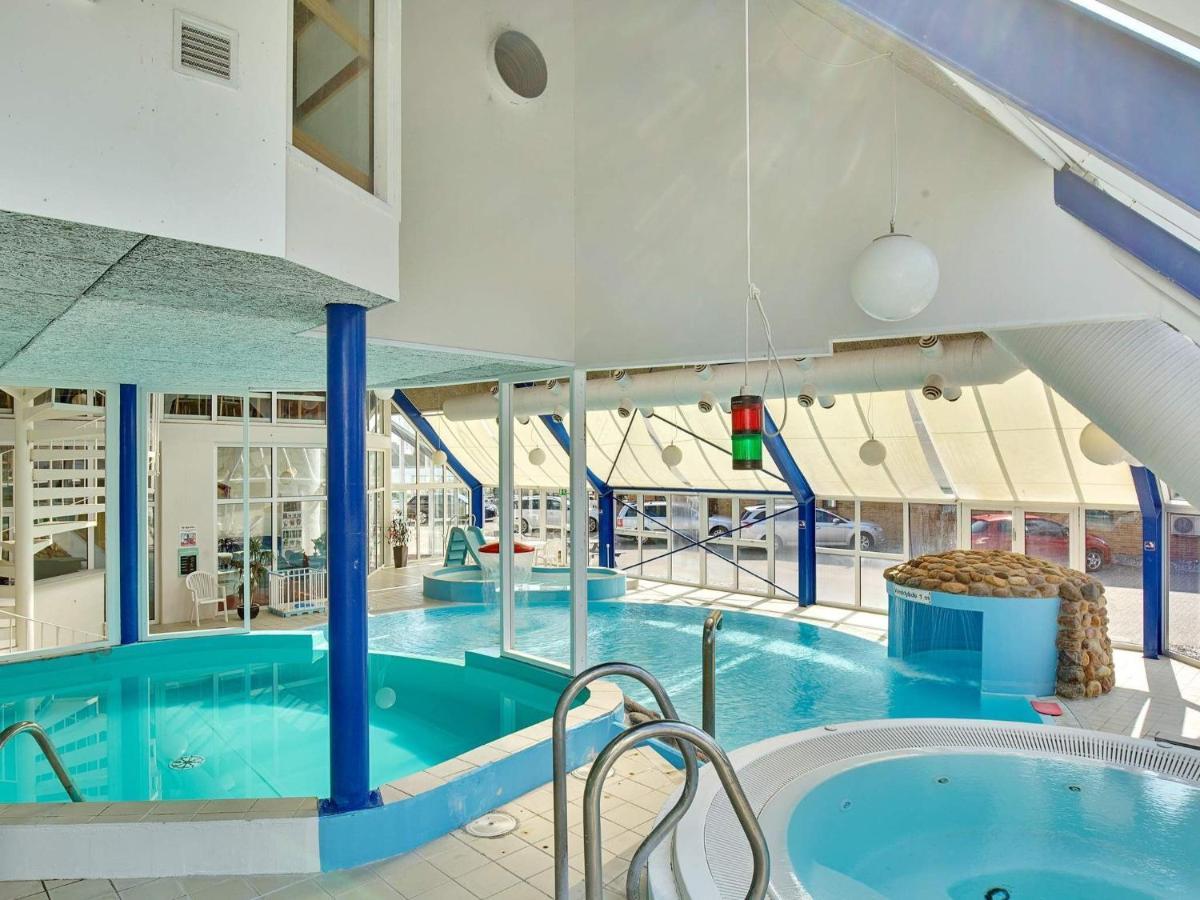 6 Person Holiday Home On A Holiday Park In Hejls Экстерьер фото